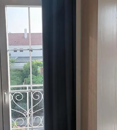 Anna Apartment *