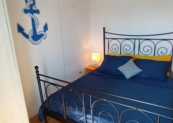 Anna ビオグラード・ナ・モル